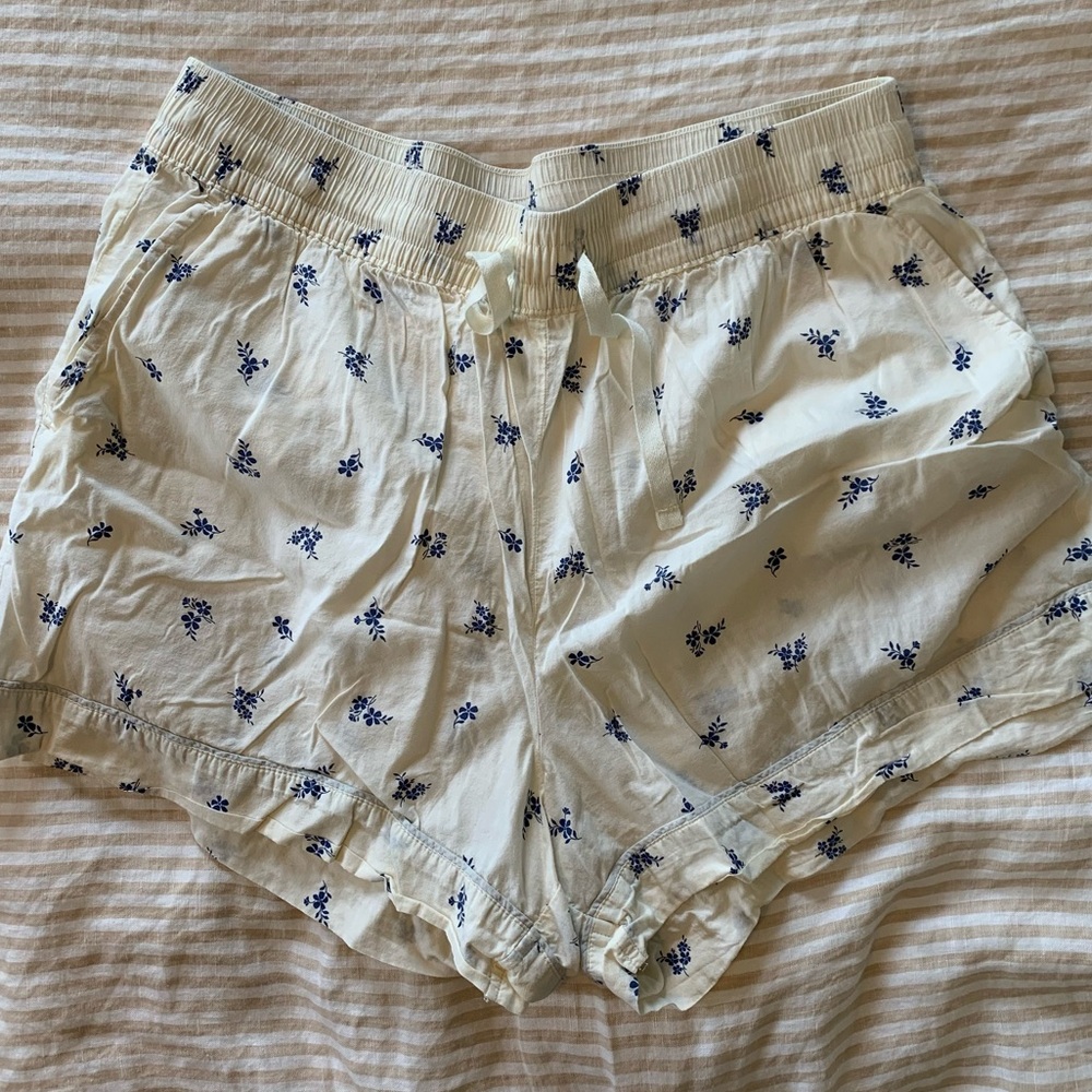 Old Navy Women’s pajama shorts, blue flowers